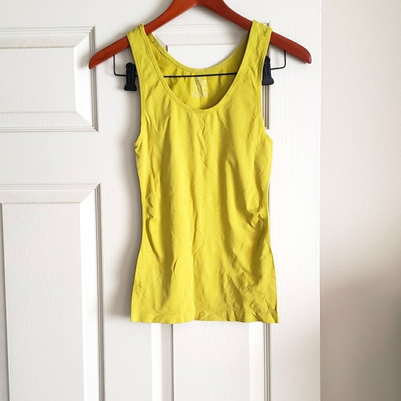 Worthington | Tops | Worthington Sm Suitable Seamless Bright Green ...